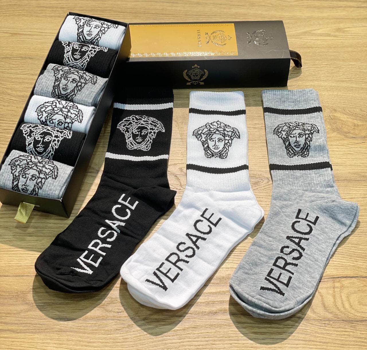 VERSACE SOCKS